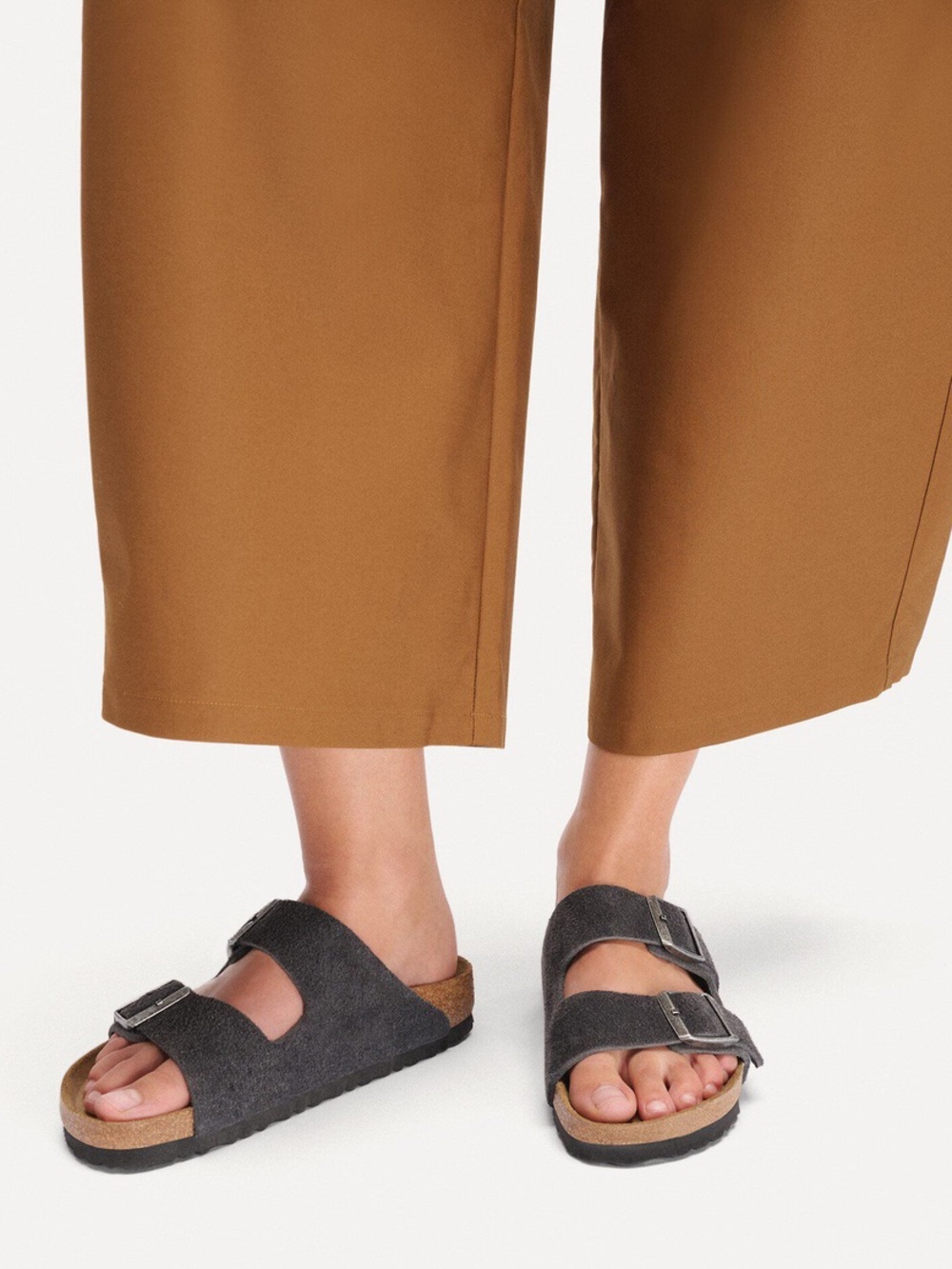 BIRKENSTOCK women ARIZONA SOFT FOOTBED Suede Color: Charcoal size 39  US 8-8.5